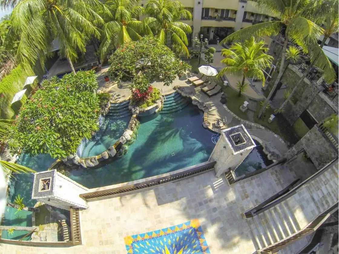 KUTAPARADISSO_SHABAVIZ (5).jpg